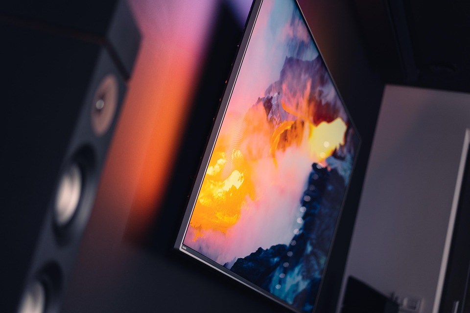 Google Reportedly Cuts Smart TV Budget to Prioritize AI and YouTube